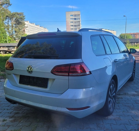 Volkswagen Golf cena 46900 przebieg: 223000, rok produkcji 2017 z Czempiń małe 562